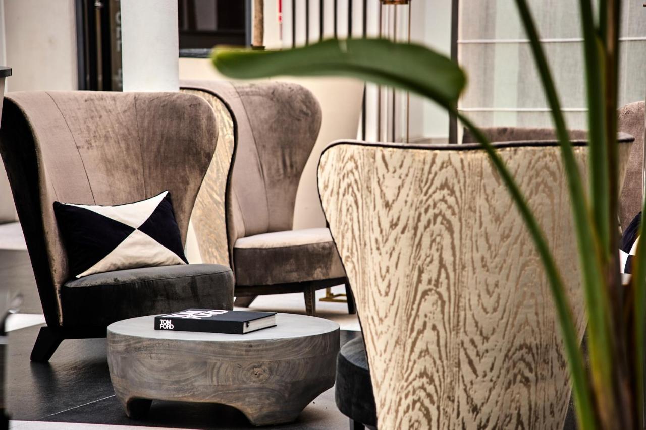 H15 Boutique Hotel, Warsaw, A Member Of Design Hotels Exterior foto The interior of the hotel