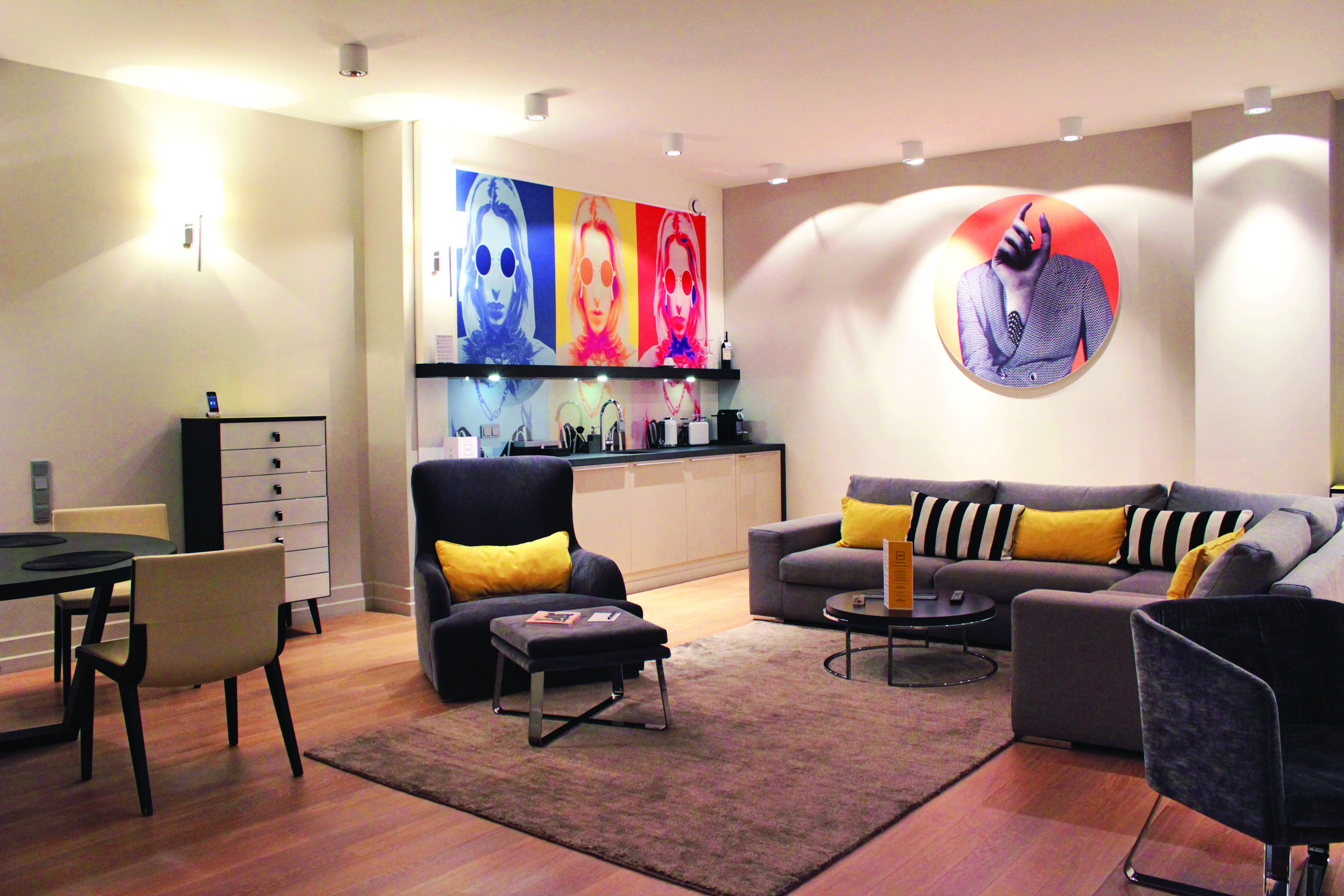 H15 Boutique Hotel, Warsaw, A Member Of Design Hotels Exterior foto A typical apartment