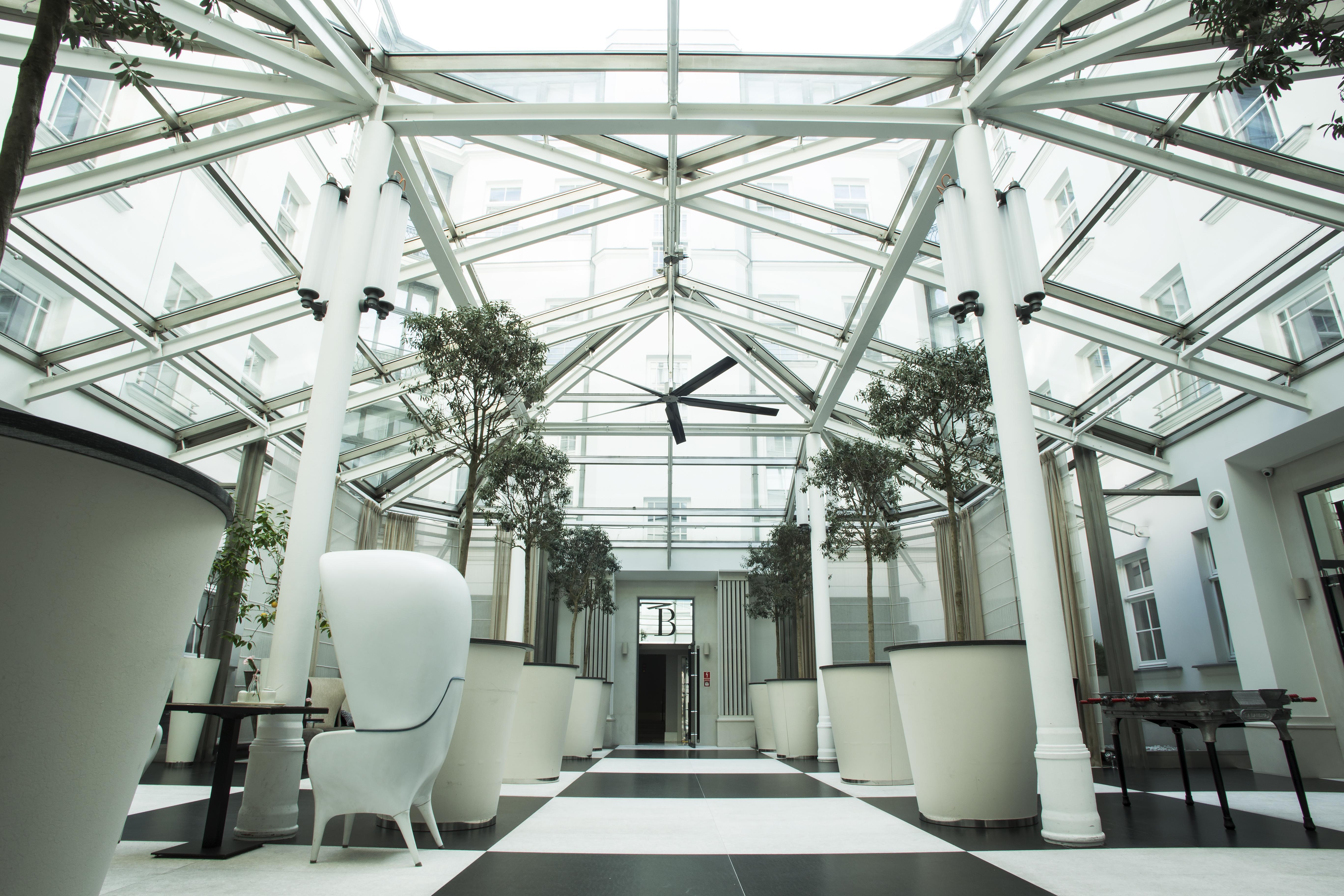 H15 Boutique Hotel, Warsaw, A Member Of Design Hotels Exterior foto The atrium