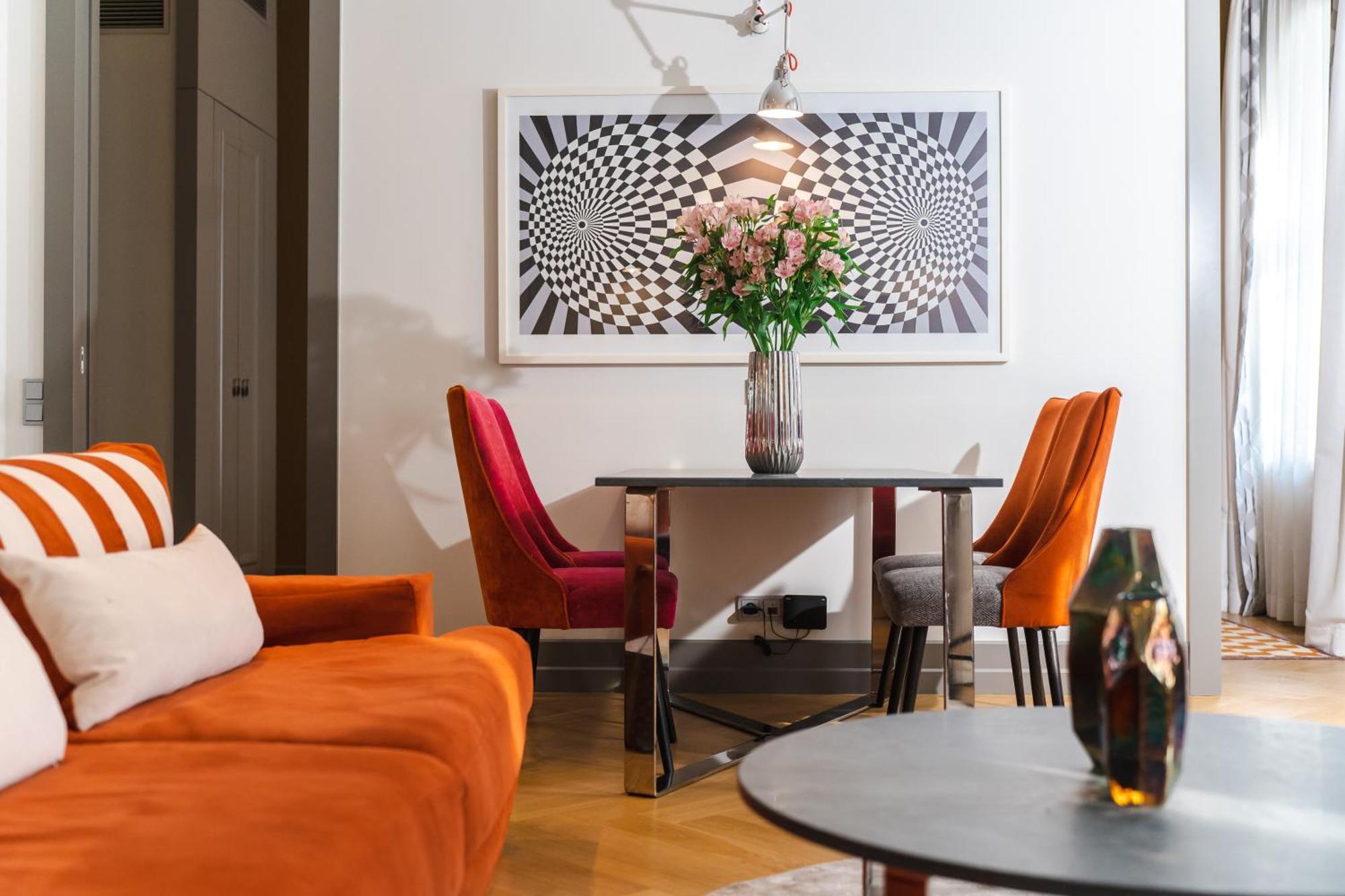 H15 Boutique Hotel, Warsaw, A Member Of Design Hotels Exterior foto A living room in a serviced apartment in Paris