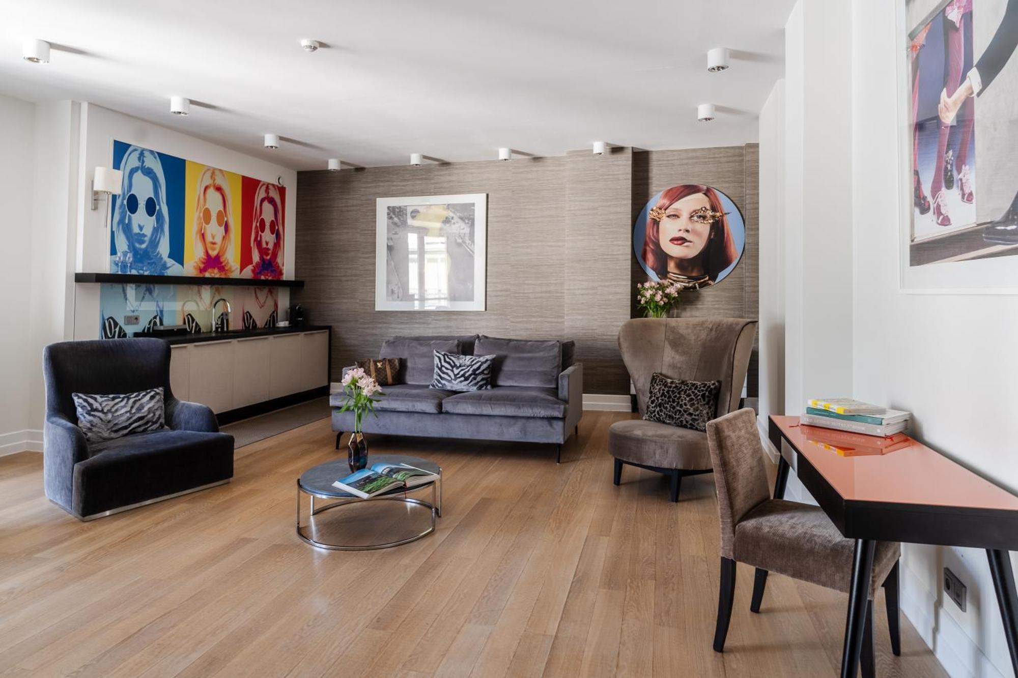 H15 Boutique Hotel, Warsaw, A Member Of Design Hotels Exterior foto Interior of a serviced apartment in London